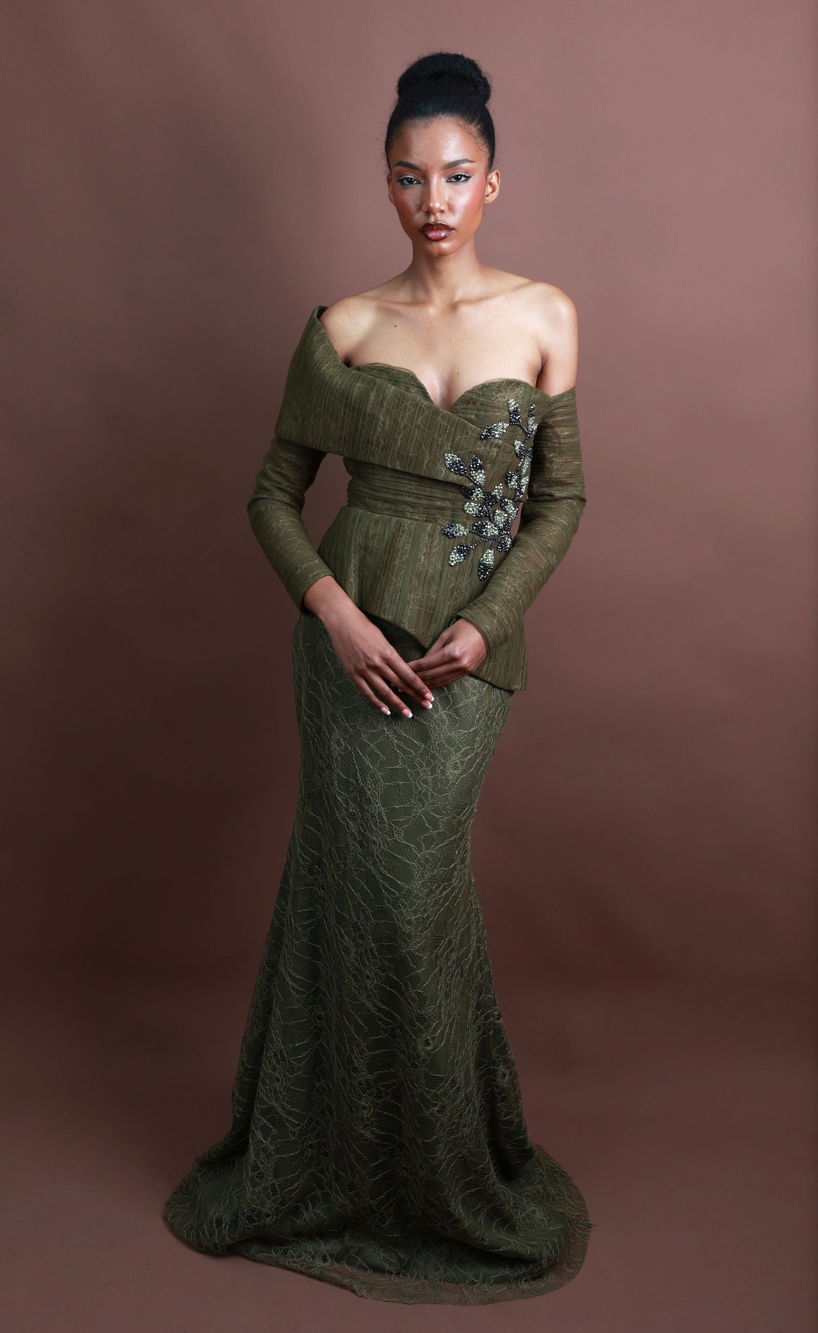 Menbur Dress Off Shoulder Net Ls  Olive