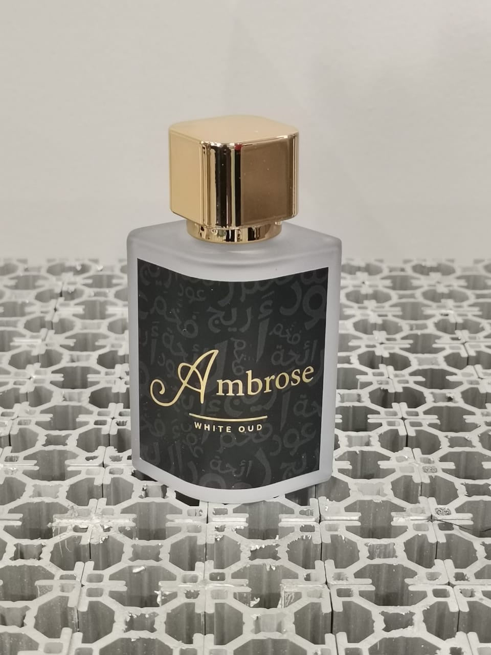 Ambrose White Oud
